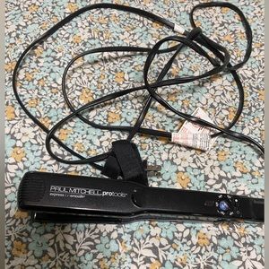 Paul Mitchell flat iron
